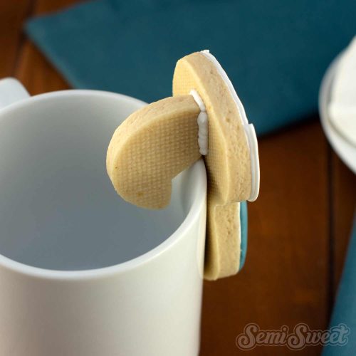 Hanging mug tie cookie back square