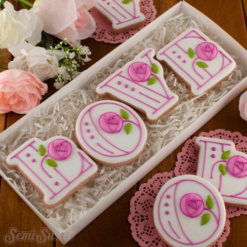 floral love box cookies