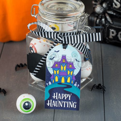 haunted tag jar close