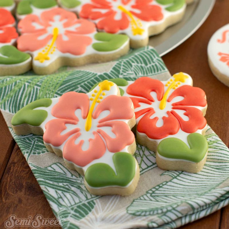 hibiscus platter square upclose