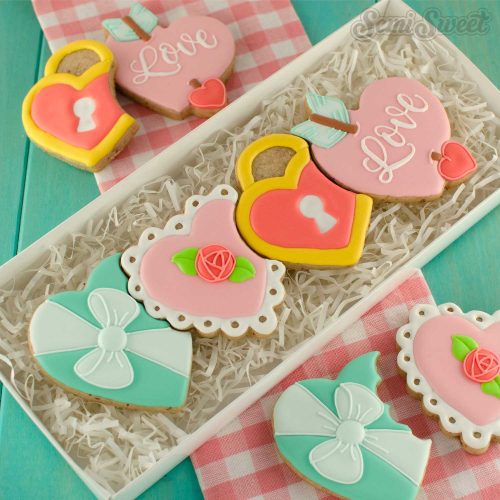 interlocking hearts set box