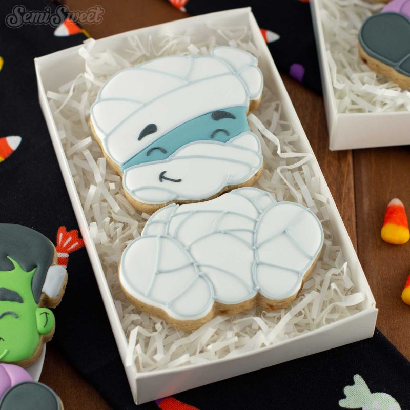 mummy cookie set square