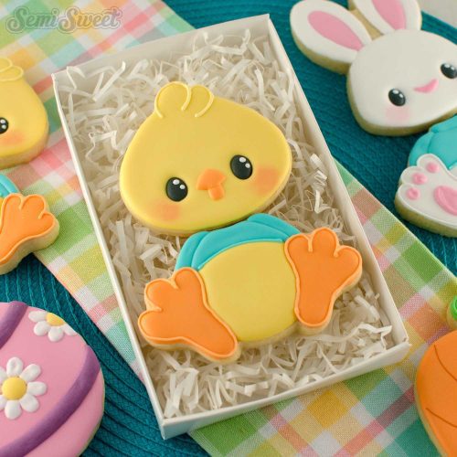 sitting chick cookie set