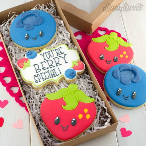 strawberry blueberry cookies box